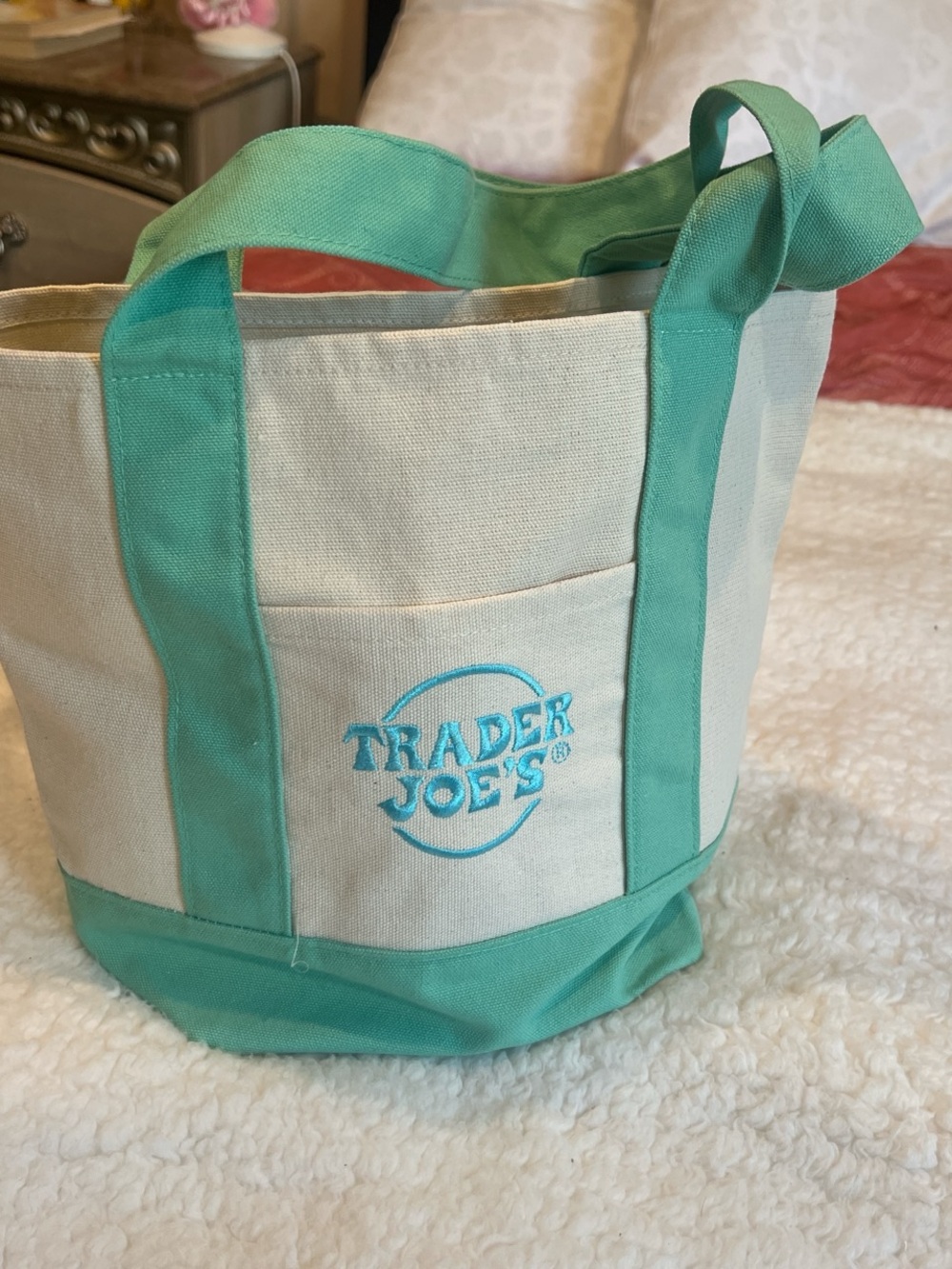 Trader Joe’s Tote Bag in Mint Green and Cream